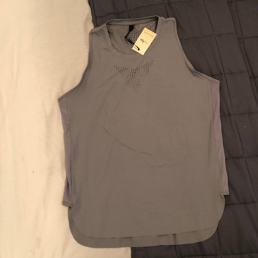 POUR MOI Energy Cut Out Tank Top  - Size 8 NWT